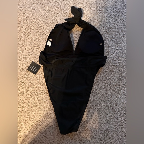 Black one piece sexy swimsuit - Picture 5 of 7